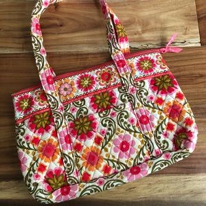 Vera Bradley Betsy in Folkloric